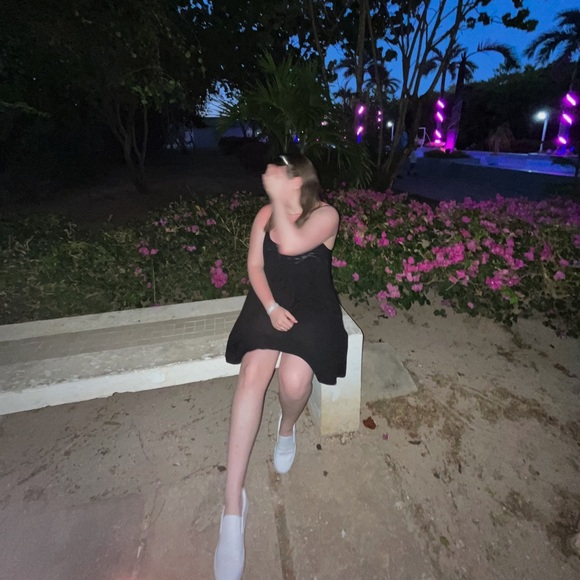 Meet your Posher, Tasha - Picture 1 of 1